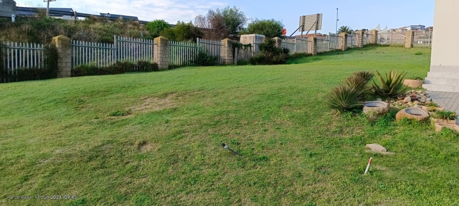 Commercial Property for Sale in Hartenbos Heuwels Western Cape